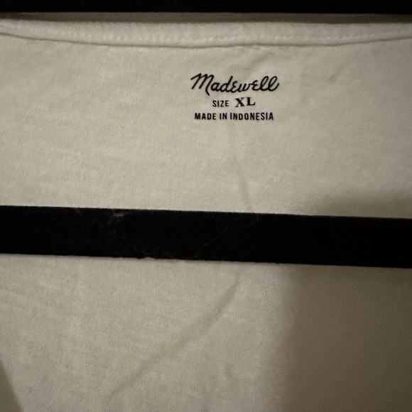 Madewell tank lot - Picture 3 of 3